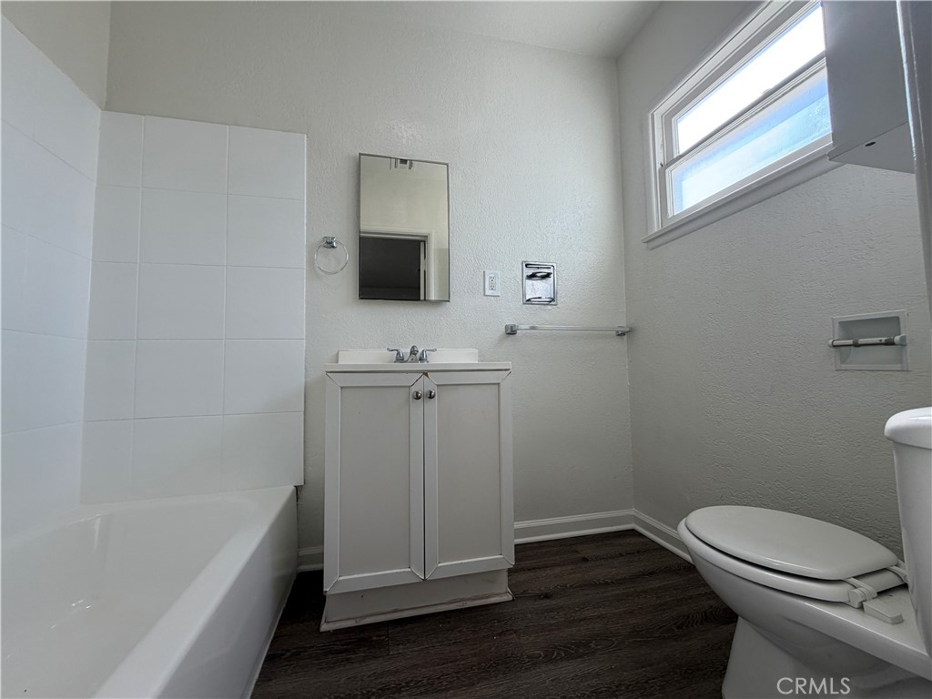 644 N Hagar Street Property Photo 24