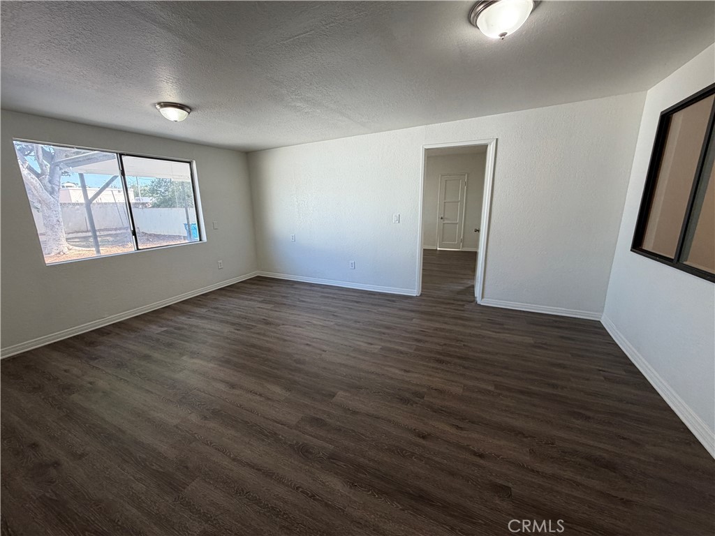 644 N Hagar Street Property Photo 27