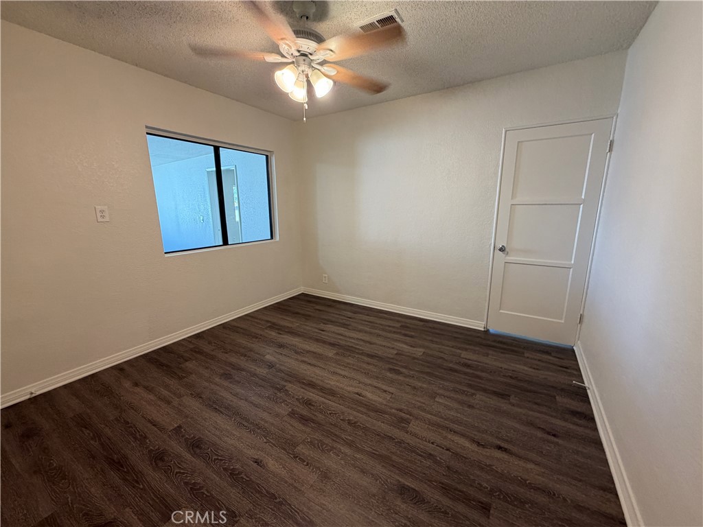 644 N Hagar Street Property Photo 32
