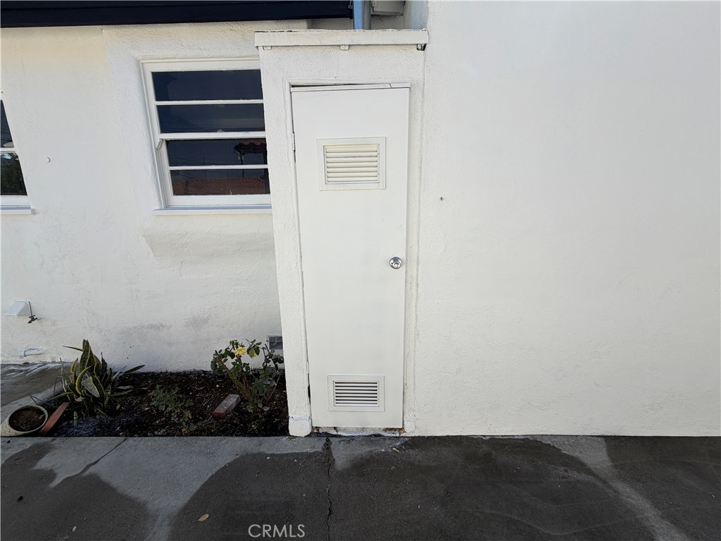 644 N Hagar Street Property Photo 34