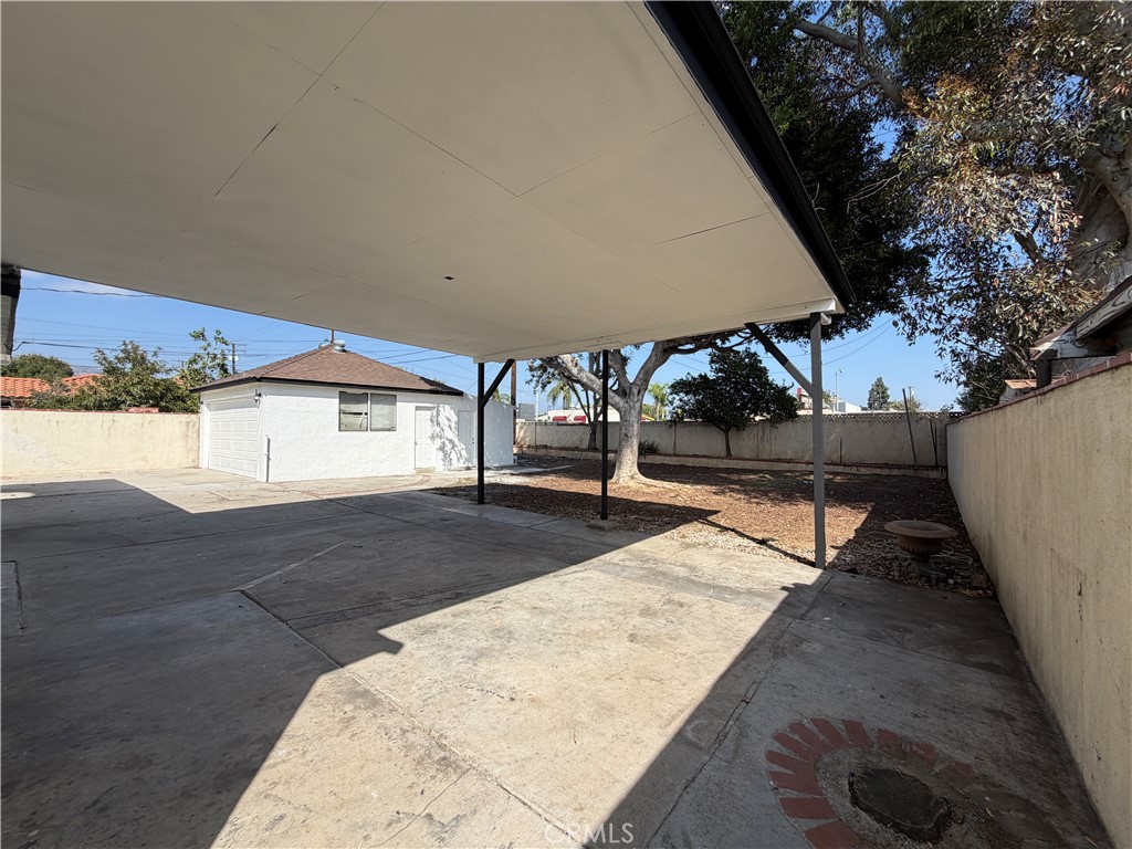 644 N Hagar Street Property Photo 36