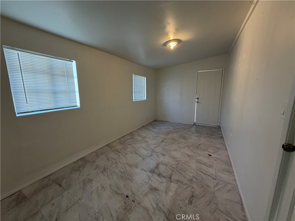 644 N Hagar Street Property Photo 40