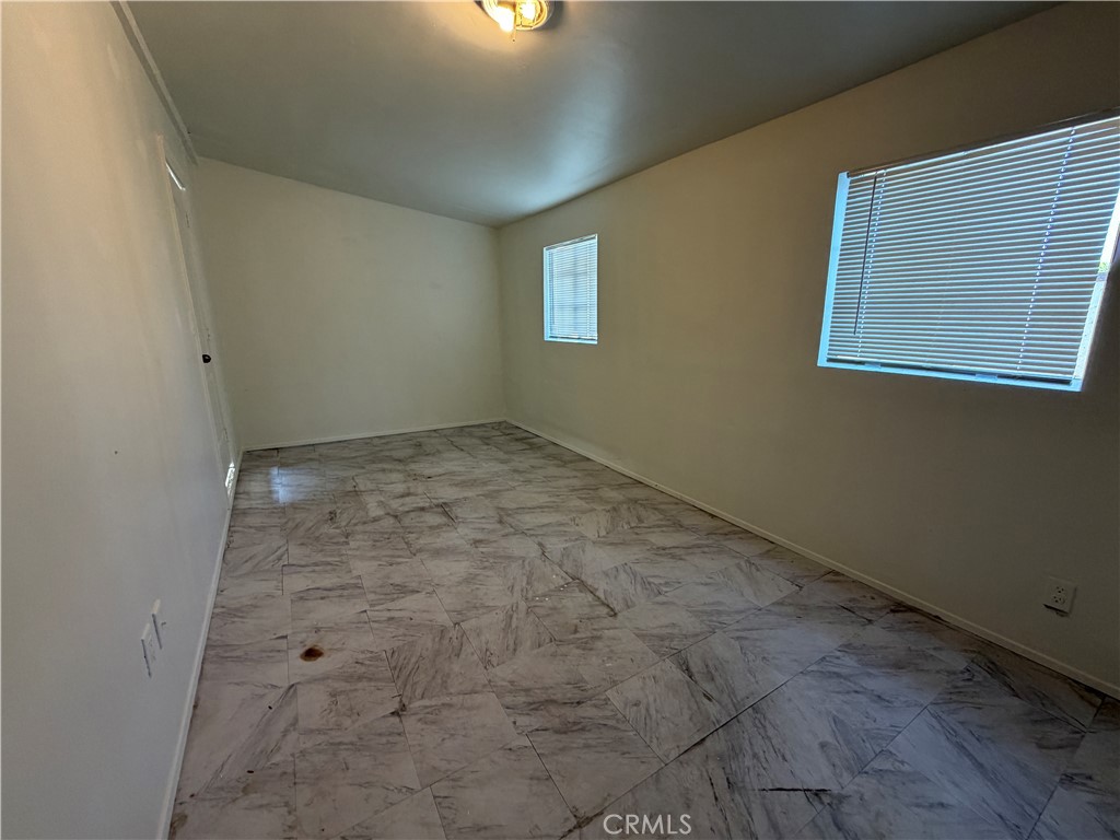 644 N Hagar Street Property Photo 43