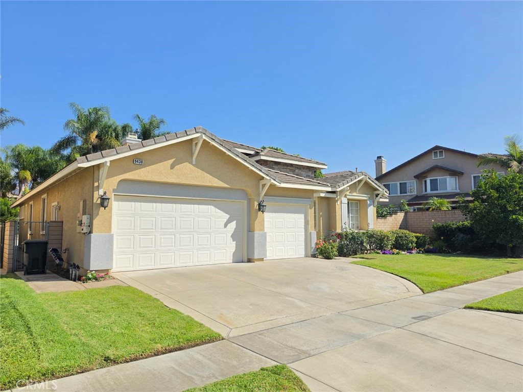 9430 Shadowgrove Property Photo 3