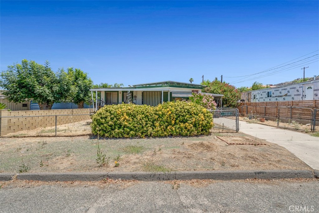33060 Robert Property Photo 1