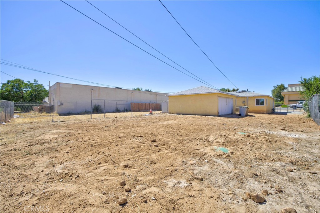15990 Yucca Street B Property Photo 16