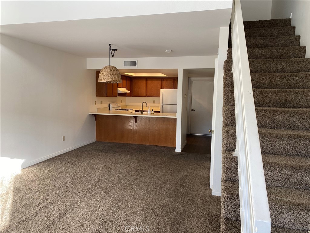 805 W. Grondahl Property Photo 23