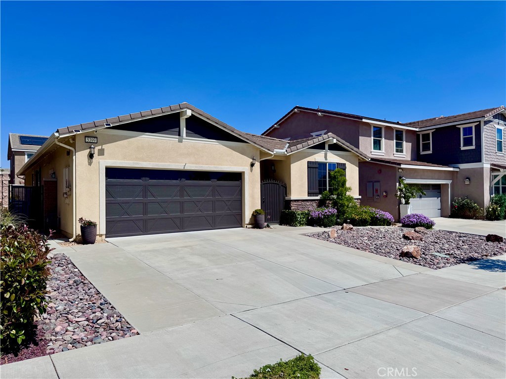 5399 La Bodega Property Photo 1
