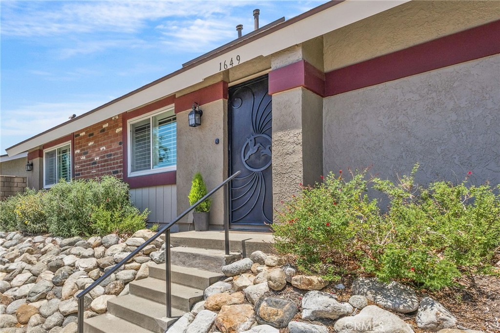 1649 Carmel W Property Photo 1
