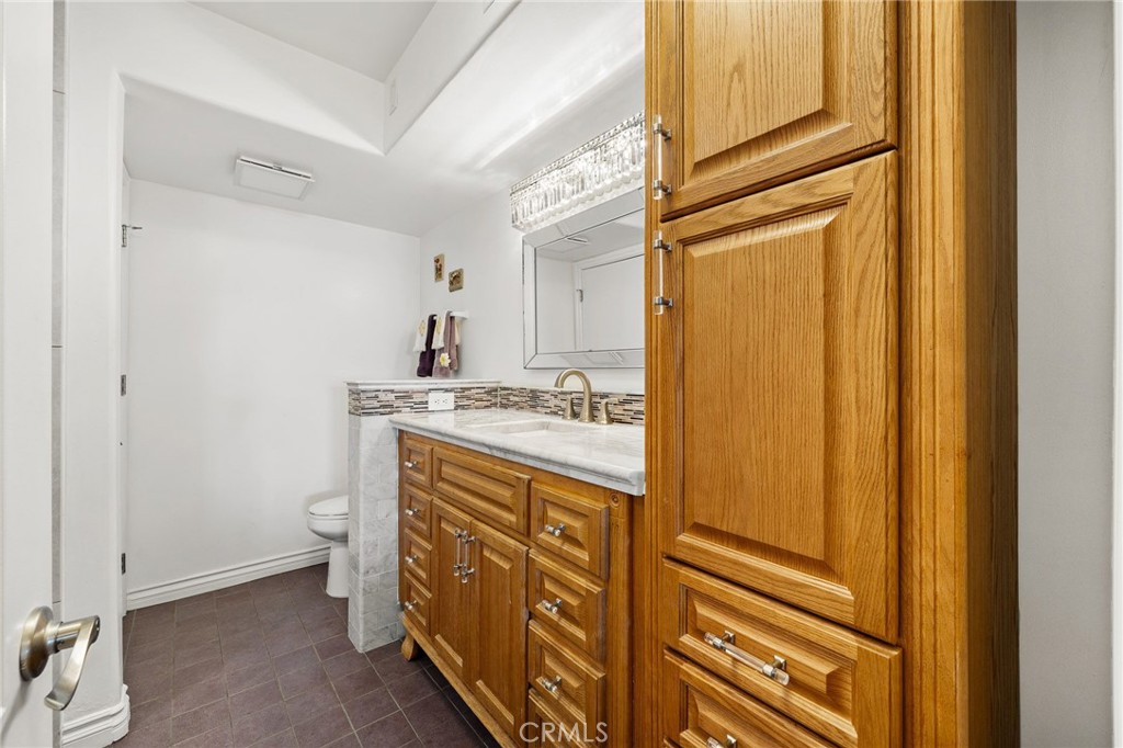 714 Seacoast Drive 211 Property Photo 25
