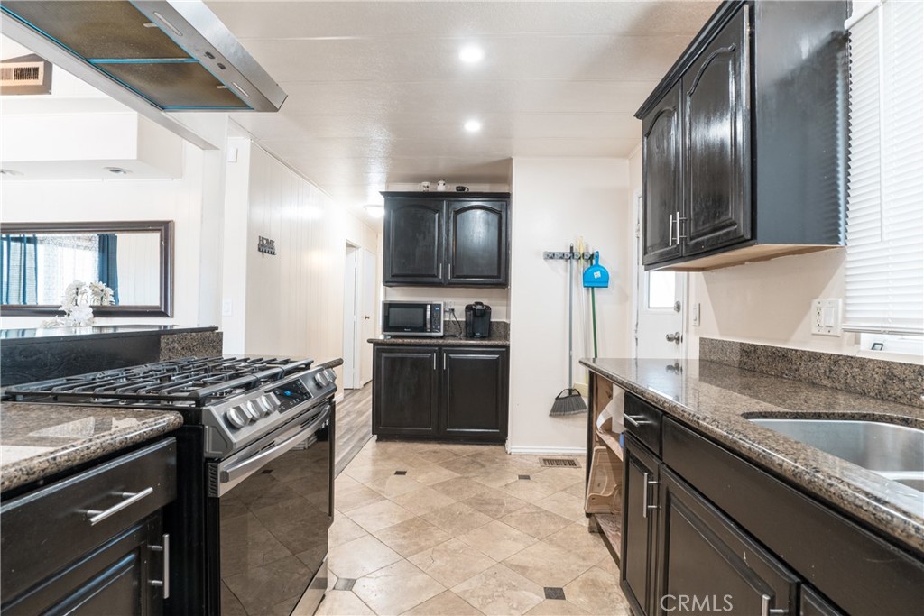 17705 S Western Avenue 118 Property Photo 11