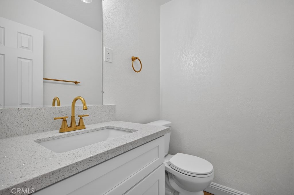 932 N Encina Property Photo 21