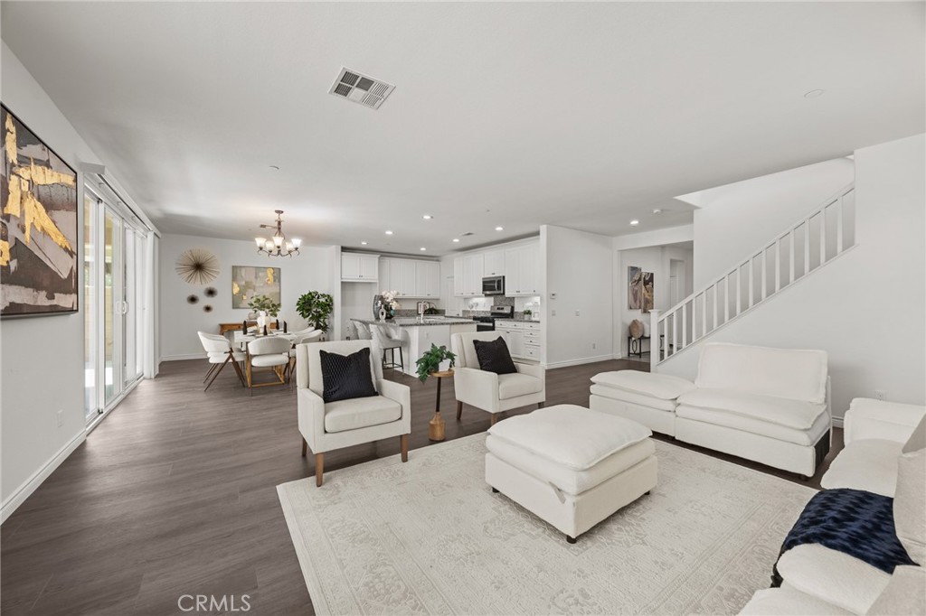 17044 Cerritos Property Photo 8