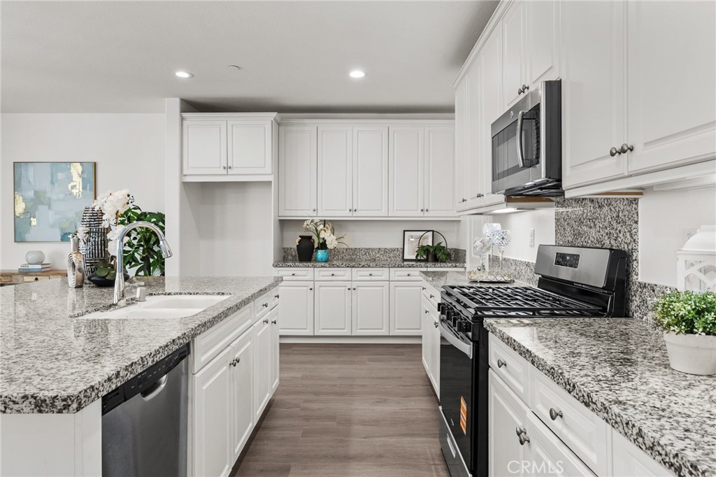 17044 Cerritos Property Photo 11