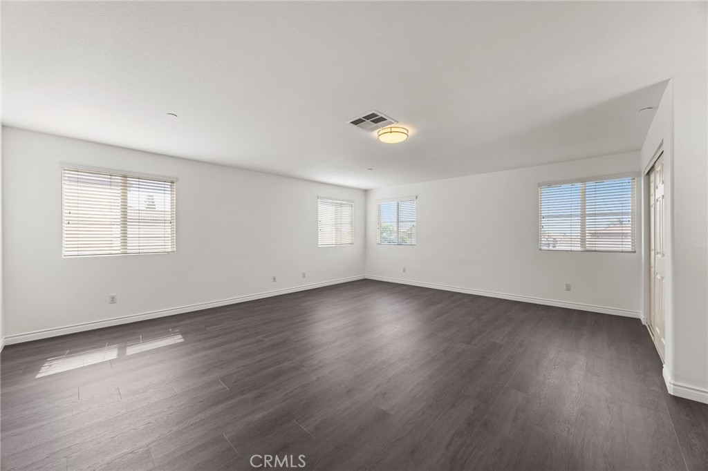 17044 Cerritos Property Photo 19
