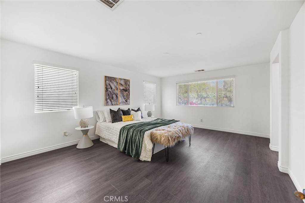 17044 Cerritos Property Photo 22