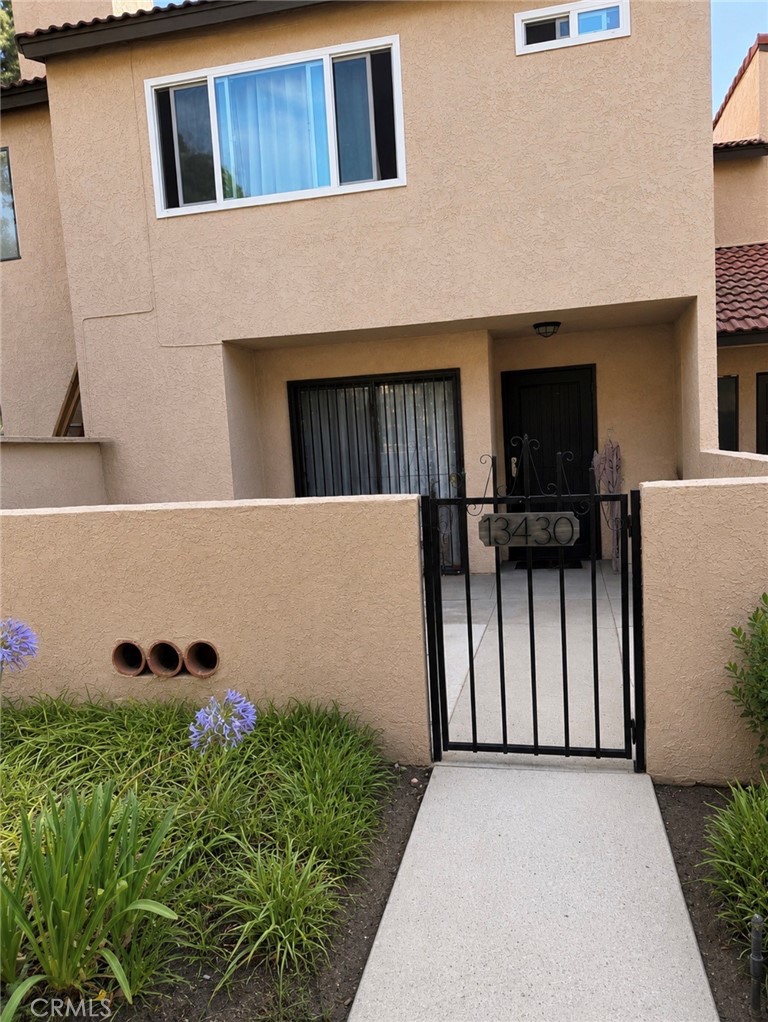 13430 Ramona Parkway Property Photo 1