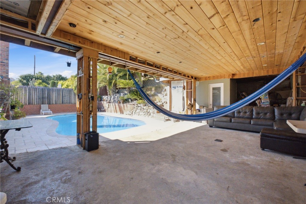 1354 Fulton Property Photo 3