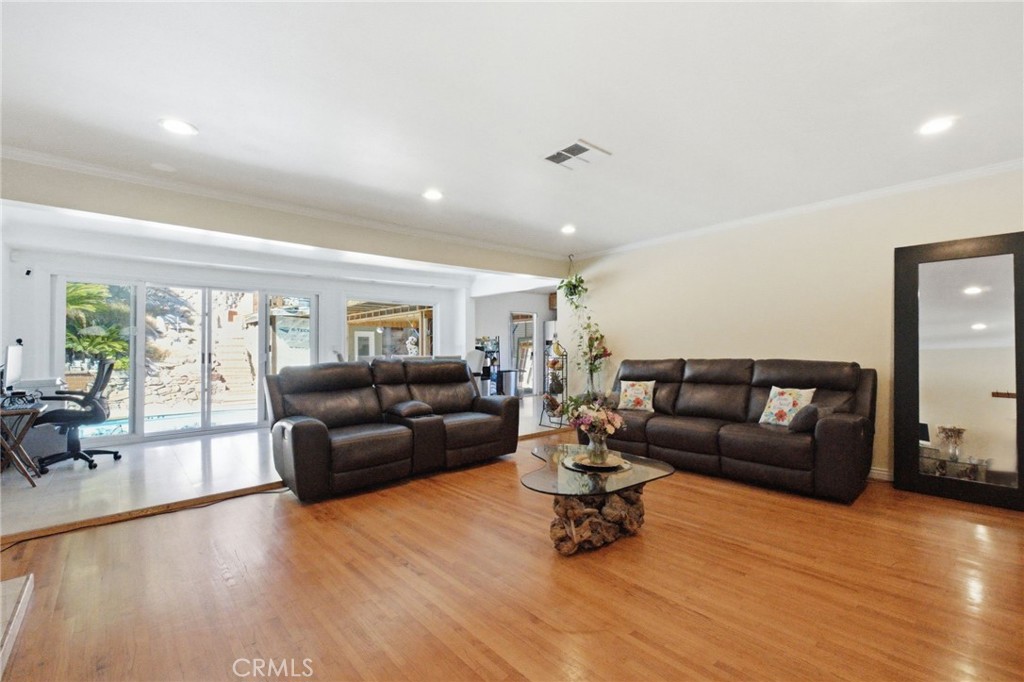 1354 Fulton Property Photo 7
