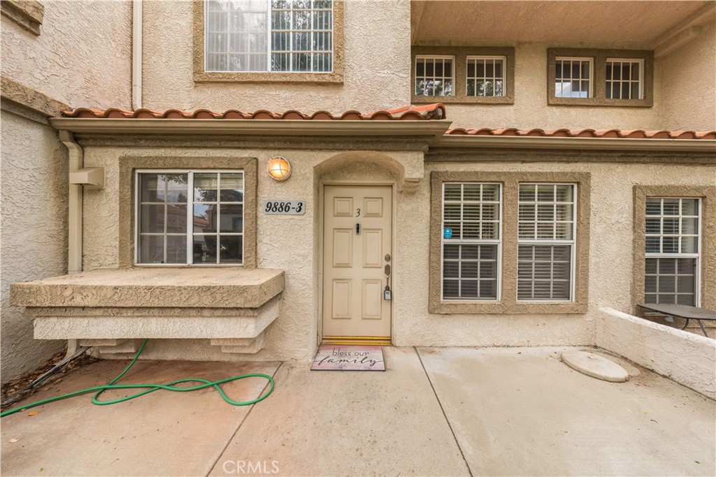 9886 Arrow Route 3 Property Photo 3