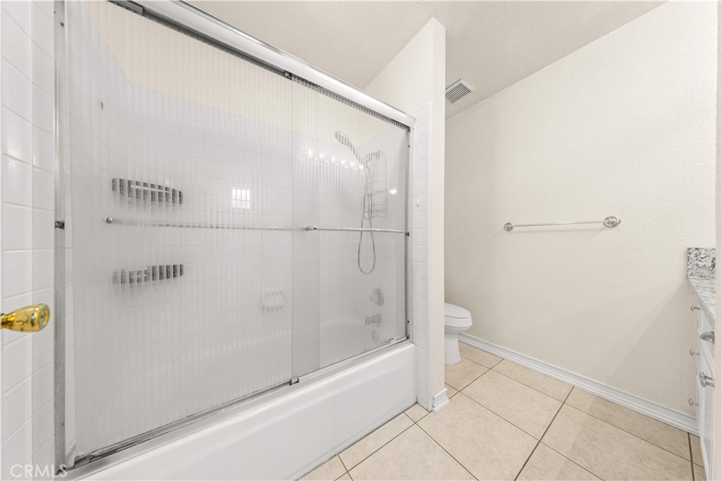 9886 Arrow Route 3 Property Photo 14