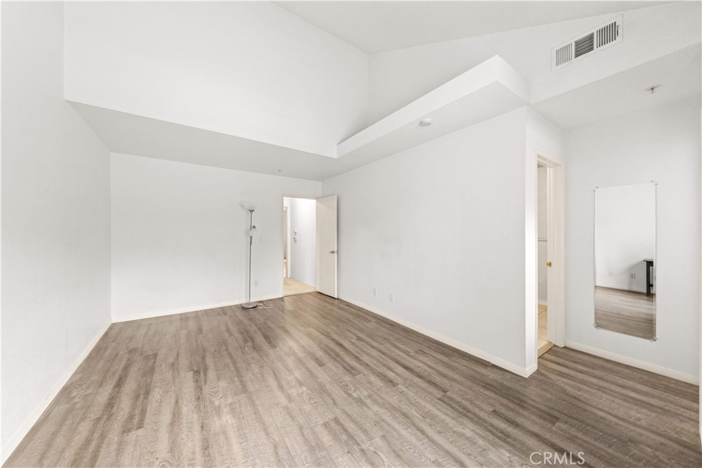 9886 Arrow Route 3 Property Photo 17