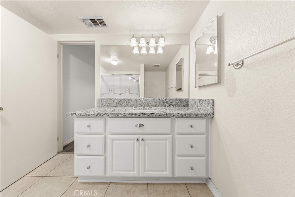 9886 Arrow Route 3 Property Photo 25
