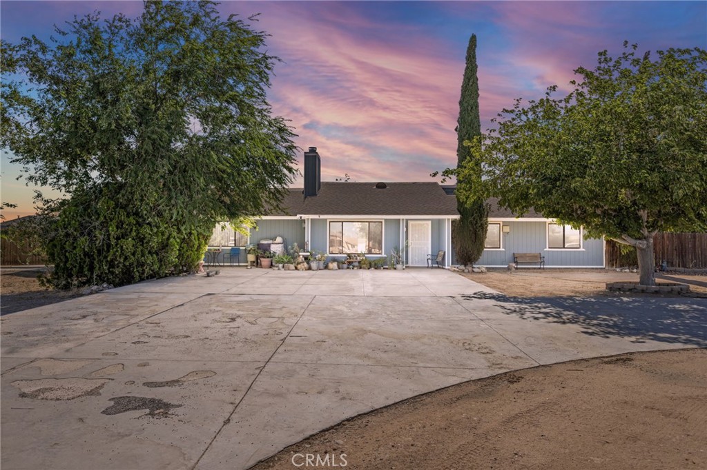 11470 Hawthorne Property Photo 1