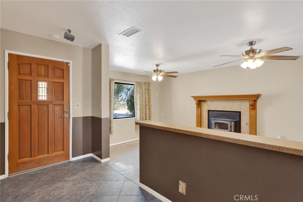11470 Hawthorne Property Photo 6