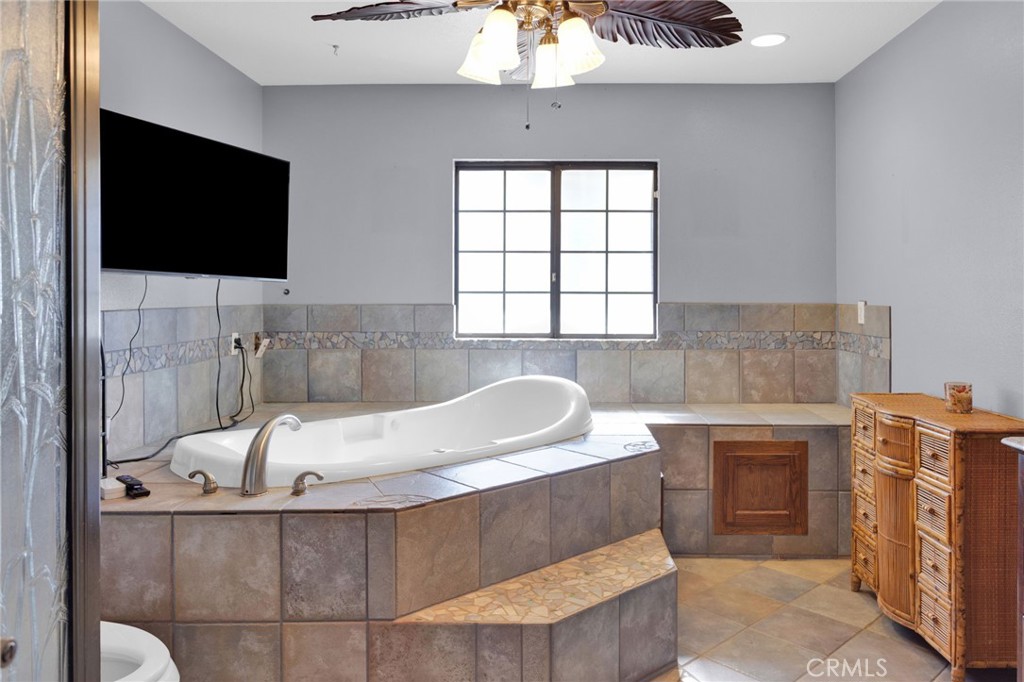 11470 Hawthorne Property Photo 25