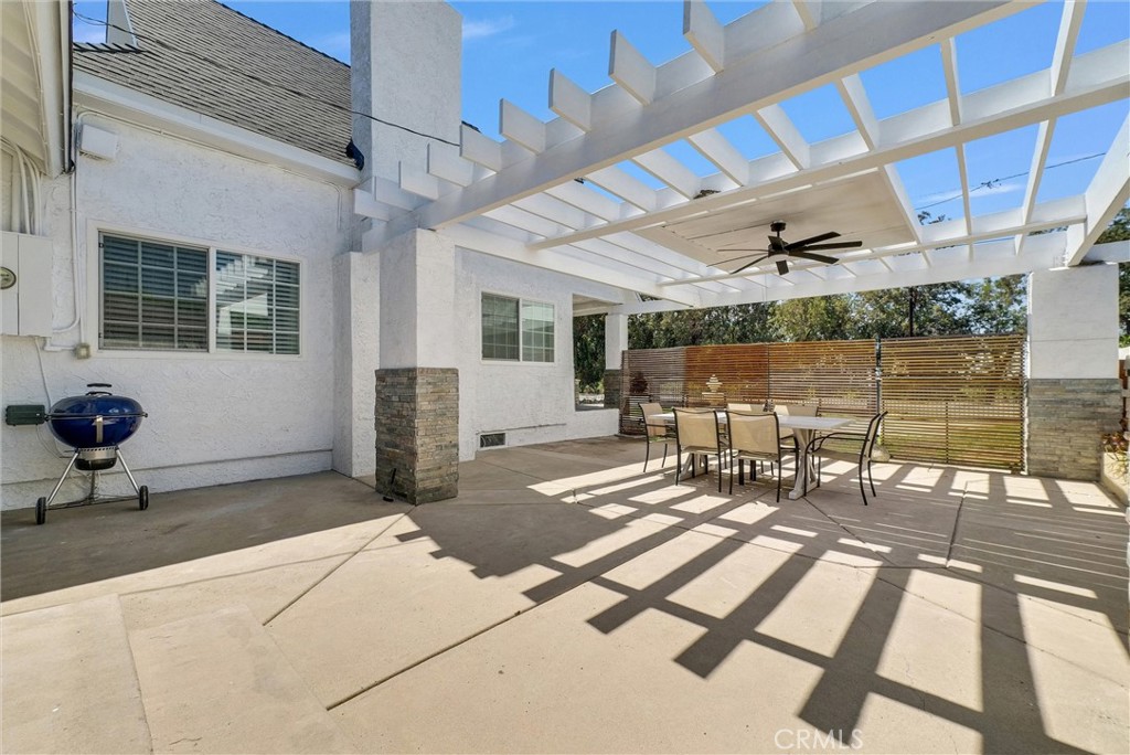 13132 Victoria Property Photo 32