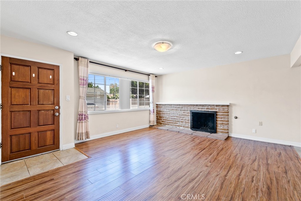 4605 Cedar Ave Property Photo 9