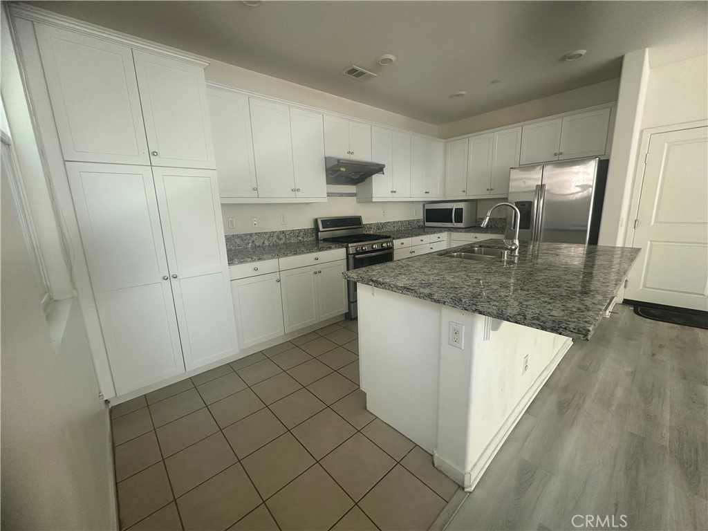 21116 Blossom Property Photo 4