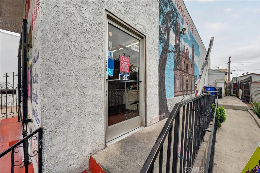 3040 Wabash Avenue Property Photo 4