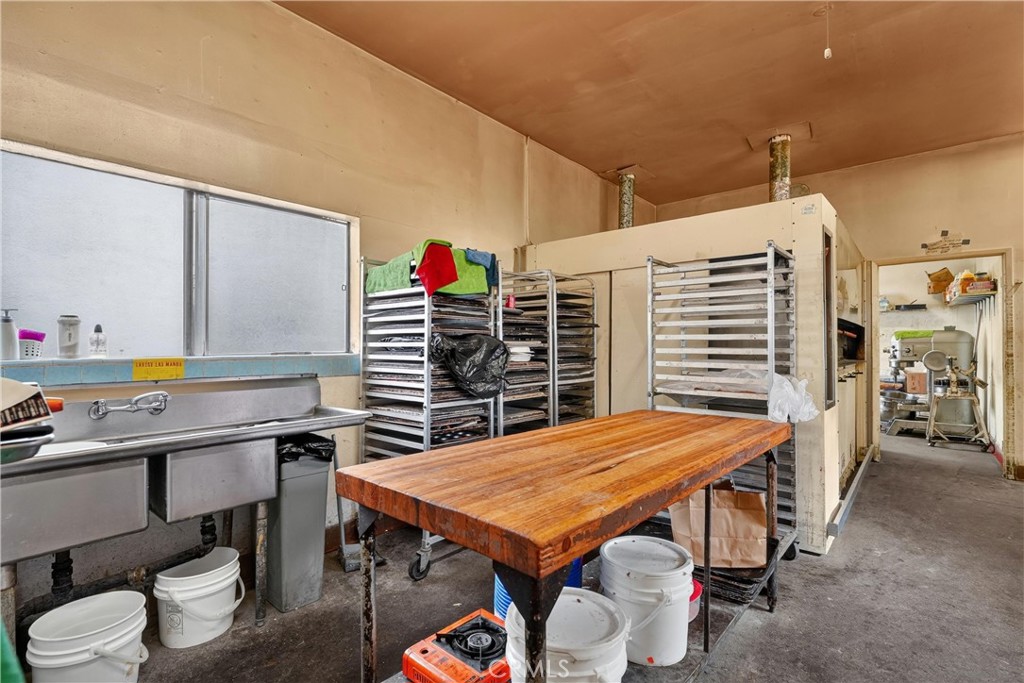 3040 Wabash Avenue Property Photo 18