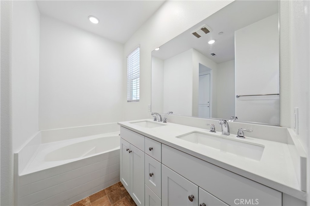 8757 Roving Place Property Photo 23