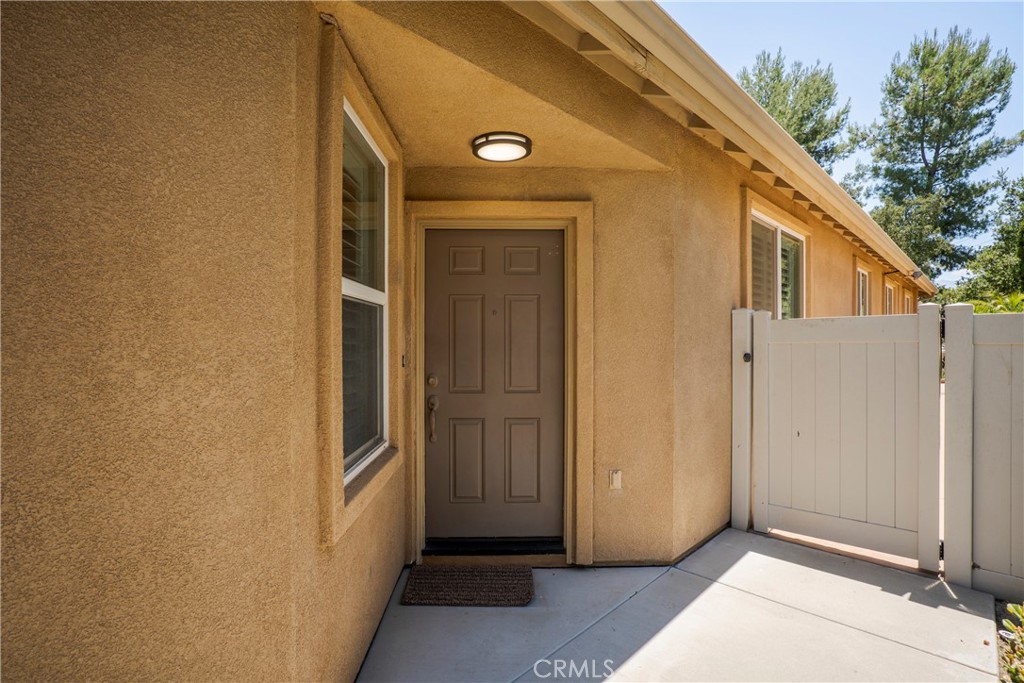 1555 Big Bend Property Photo 3