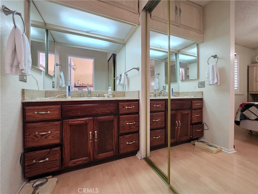 321 Johnston Street Property Photo 9