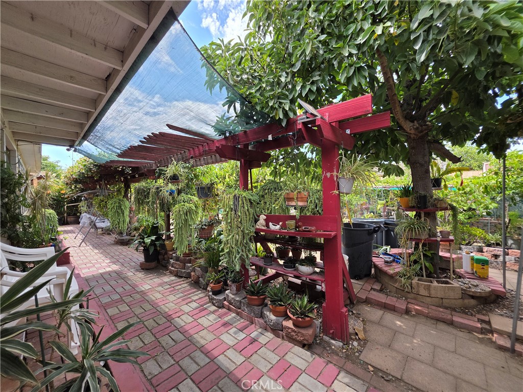 321 Johnston Street Property Photo 49