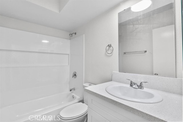 1002 Lombard Dr Property Photo 11