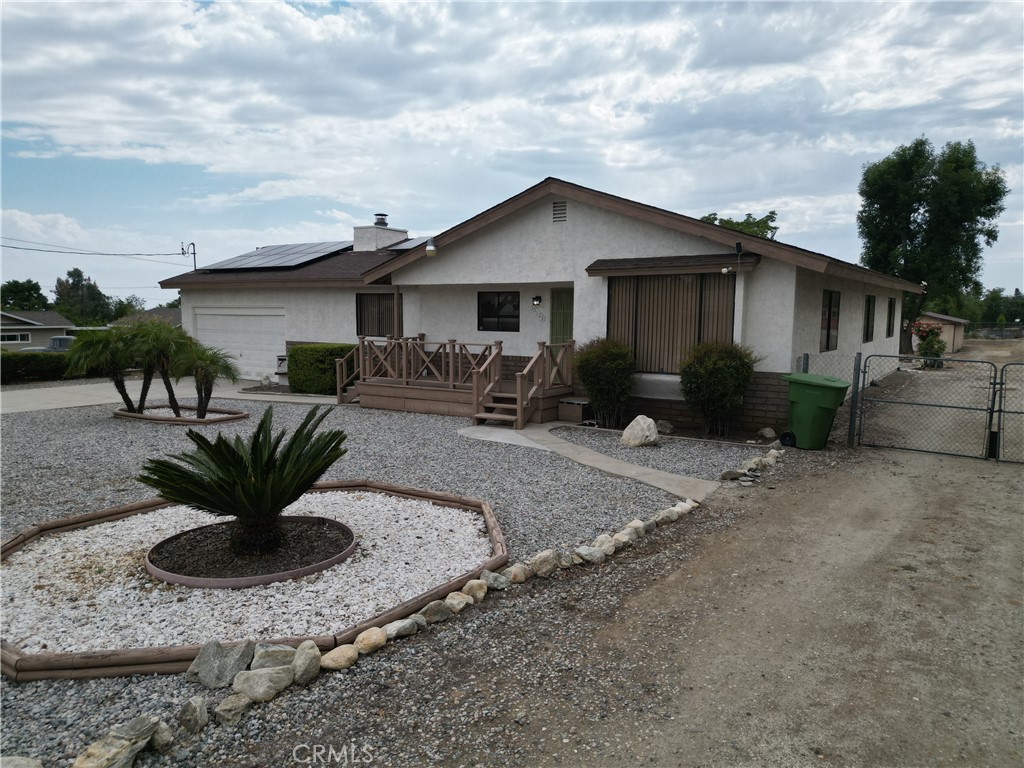 10123 Live Oak Property Photo 1