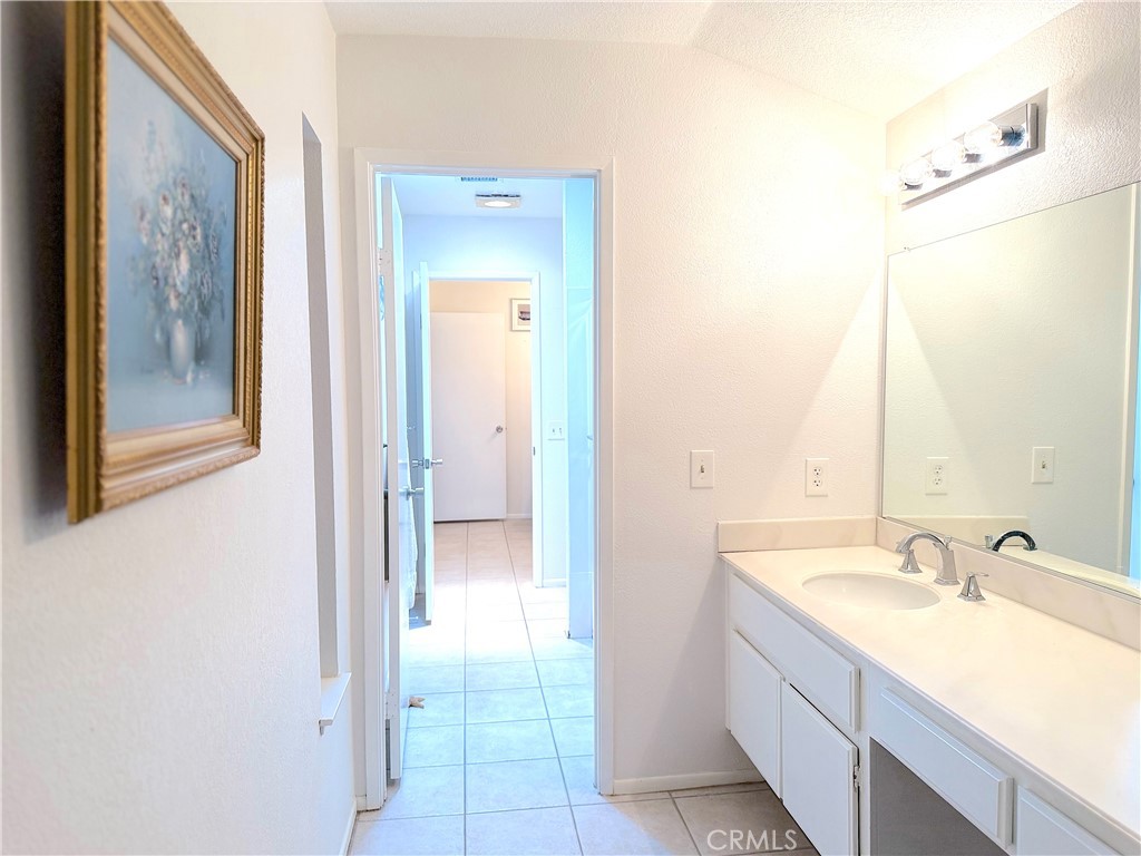 1273 N North Hills Drive Property Photo 23