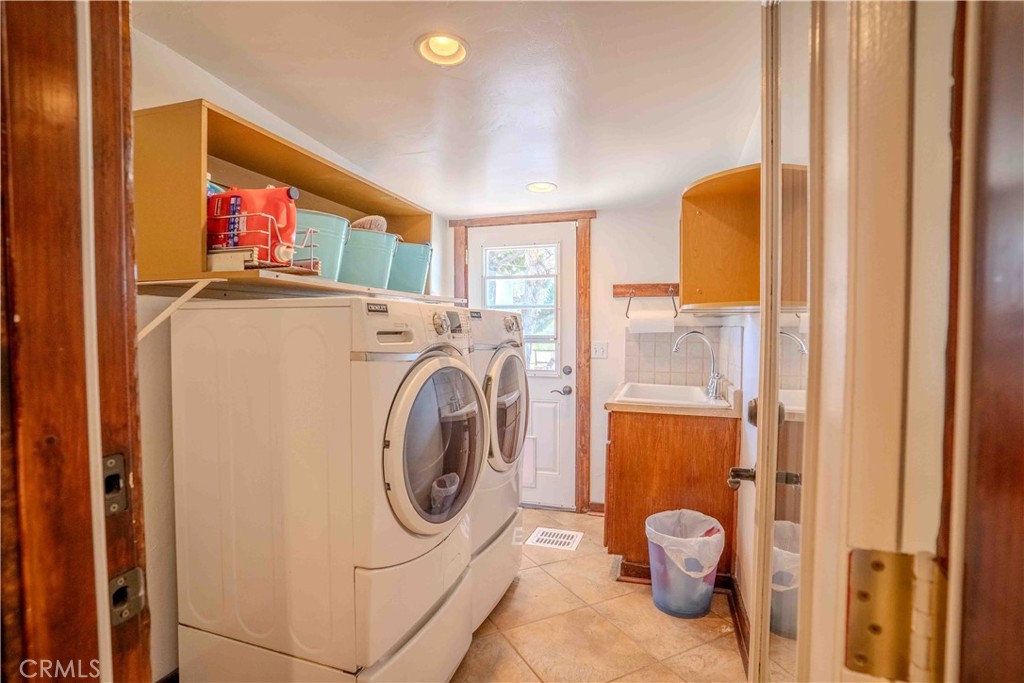 4047 Bluff Property Photo 15