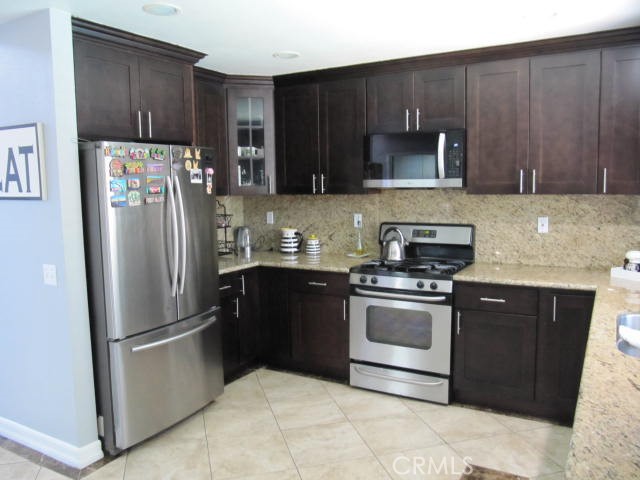 687 Pointe Vista Property Photo 4