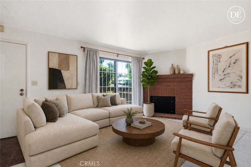 506 Pomelo Avenue C Property Photo 3