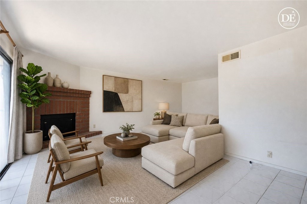 506 Pomelo Avenue C Property Photo 5