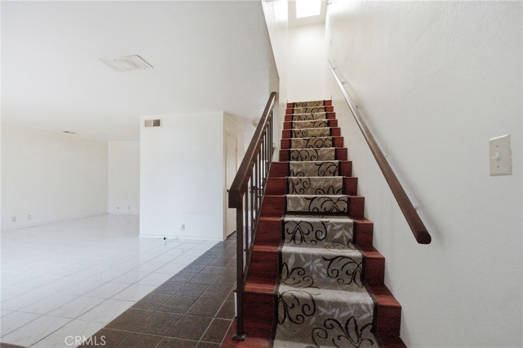 506 Pomelo Avenue C Property Photo 13