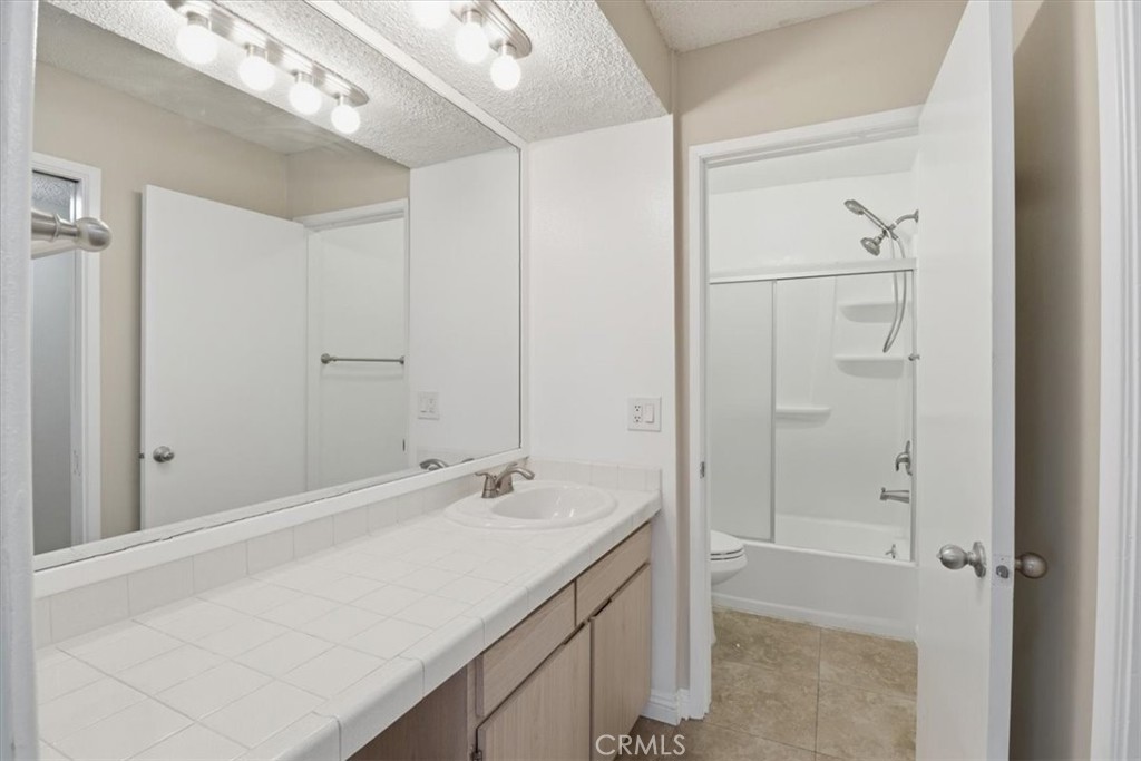 1517 E Garfield Ave 32 Property Photo 5