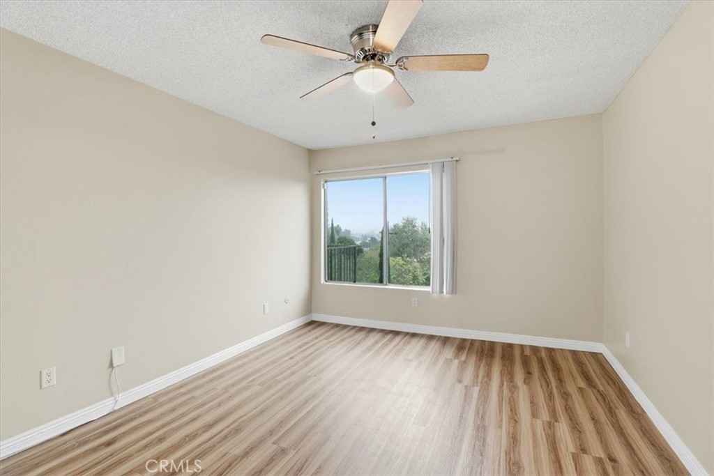 1517 E Garfield Ave 32 Property Photo 6