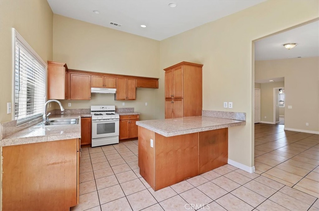14336 Caroline Property Photo 7